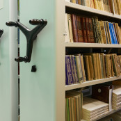 Архивные передвижные стеллажи в научных и образовательных учреждениях