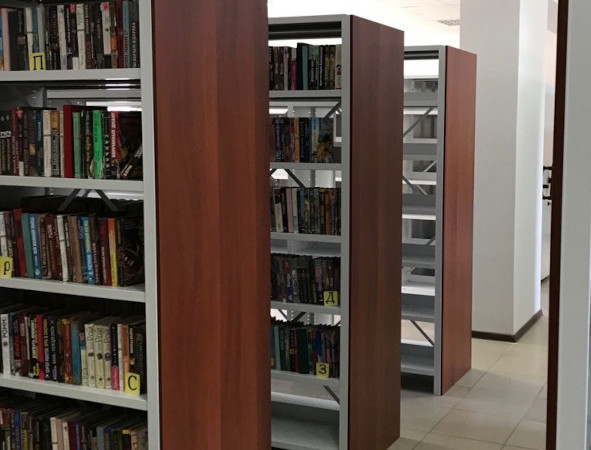 Стационарные стеллажи для школьной библиотеки