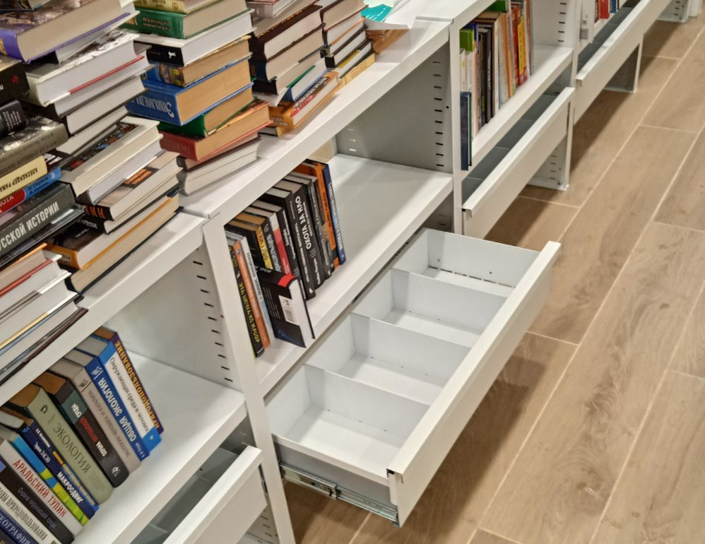 Стеллажи с выдвижными ящиками