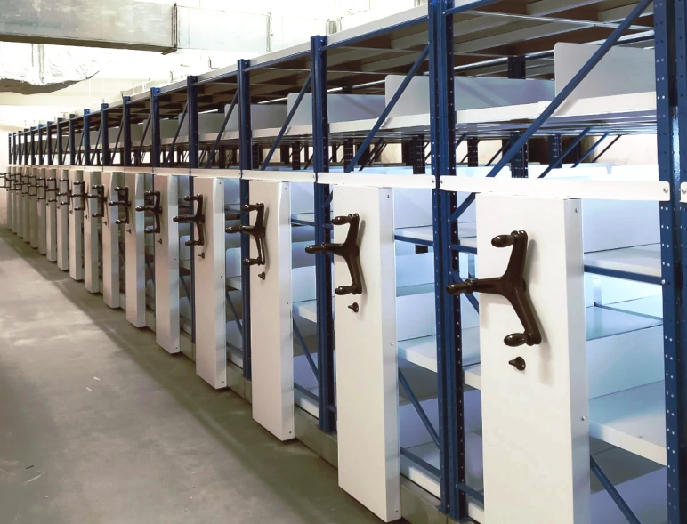 Передвижные стеллажи складские серии СБ-СГС