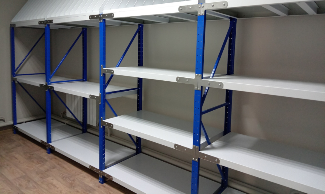Среднегрузовые стеллажи