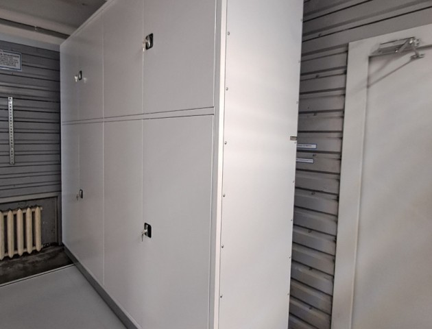 передвижные стеллажи с дверями