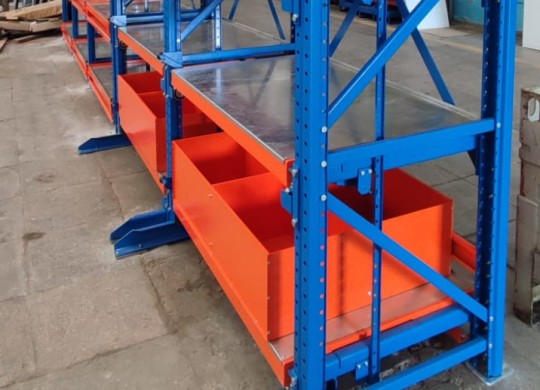 Выкатные рамы и ящики с разделителями