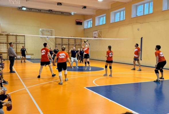 дружеский матч по волейболу с нашим участием