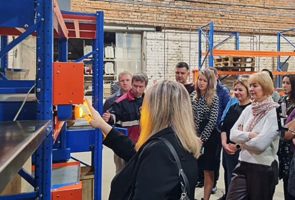 Обучение сотрудников компании на заводе